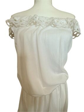 Express White Off-Shoulder Lace-Trim Chemise